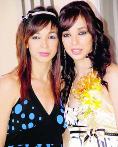 Ana Laura junto a su hermana Ana Claudia Velazco Castellanos.
