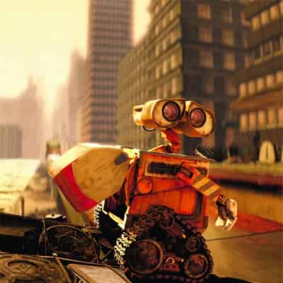 El pequeño Wall-E promete convertirse en el nuevo y consentido personaje de animación de chicos y grandes.