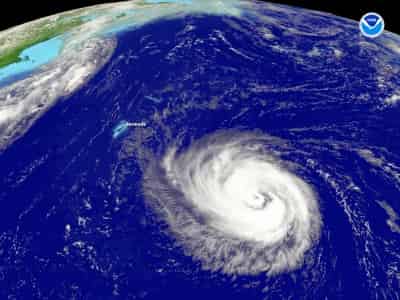 Con esta trayectoria Bertha se acercará a Bermuda el viernes y sábado. (AP)