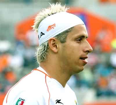 Adiós a las bandas, gorras y paliacates en las cabezas de futbolistas en el Torneo Apertura 2008 de la Primera División. (jammedia)