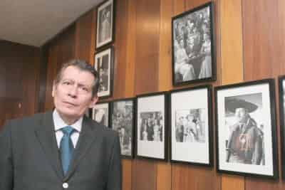 El dramaturgo y escritor Víctor Hugo Rascón Banda, presidente de la Sociedad General de Escritores de México (Sogem), fallecido este jueves. (El Universal)