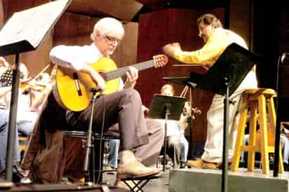 La Camerata de Coahuila tiene esta noche como invitados al maestro Jaime Márquez y al Cuarteto Madrigal. (Fotografía de Érick Sotomayor)