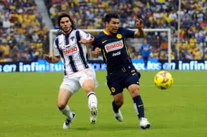 Las Águilas cerraron la temporada regular del Apertura 2008 en el Estadio Azteca con un triunfo 1-0 sobre Monterrey, que elimina a los Rayados y le permite a los aficionados azulcremas soñar con una eventual liguilla. (Jam Media)