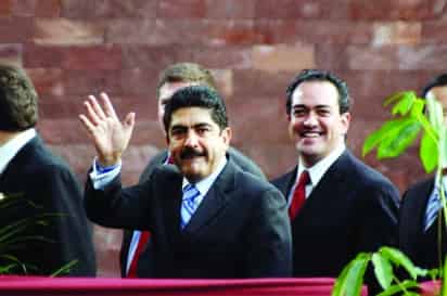 Manuel Espino Barrientos, ex presidente del PAN en el país, no descarta contender en el 2009.