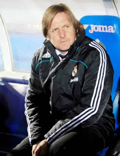  Bernd Schuster fue despedido apenas seis meses después de conducir al Madrid a su 31er título de España. (AP)