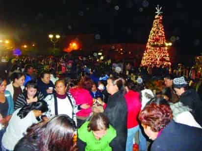 El pueblo católico de Canatlán celebró la fiesta patronal de Nuestra Señora de la Inmaculada Concepción de María.