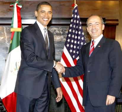 El presidente Felipe Calderón y el presidente electo Barack Obama se reunieron el lunes en un almuerzo de trabajo en el Instituto Cultural Mexicano en Washington, donde analizaban dos problemas críticos para México y Estados Unidos: narcotráfico e inmigración. (Fotografía de AP)