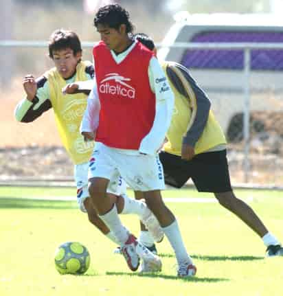 Santos Laguna de Primera A desaparecerá a partir del Torneo Apertura 2009, como consecuencia de la reestructuración que habrá en el futbol mexicano, y en su lugar contará con un plantel Sub 20 y otro Sub 17. (Fotografía de Jesús Galindo López)