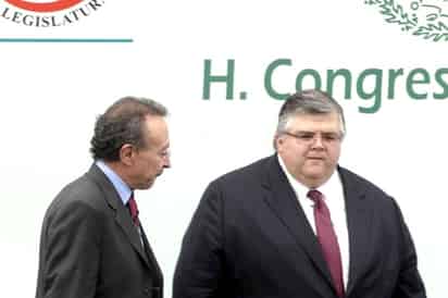 Perspectiva Negativa. Guillermo Ortiz Martínez, gobernador del Banco de México y Agustín Carsten, secretario de Hacienda reconocen que México sufrirá en 2009.