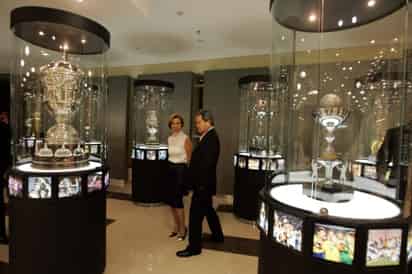 Detalle de un sector del Museo del Futbol Sudamericano 
inaugurado ayer, en Asunción, Paraguay. (EFE)