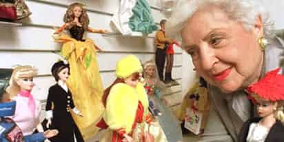 Orgullosa. La creadora de Barbie, Ruth Hadler, se inspiró en las necesidades de su hija Bárbara, para crear una muñeca que quién se iba a imaginar que se convertiría en la más famosa de todos los tiempos.