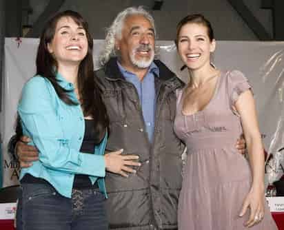 Arranca. Karyme Lozano, Rafael Inclán y Elsa Pataky ya se encuentran en Tlaxcala. EFE