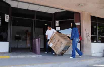 Crisis. La gran mayoría de los pignorantes acude a empeñar sus objetos de valor porque necesitan recursos económicos de manera urgente para pagar sus deudas.