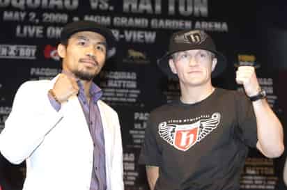 Esa pelea no sólo hizo más popular a Pacquiao, sino también es lo que tiene al filipino favorito 2-1 sobre Hatton para el combate de la noche del sábado por el cetro superligero. (AP)