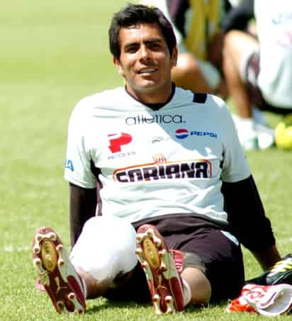 Sánchez Ibarra expresó que pretextos hay para todo, aunque lo único cierto, es que hay que asumir la situación, que Santos Laguna no hizo los méritos suficientes para calificar y como tal, no se consiguió ese paso. (El Siglo de Torreón)