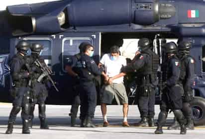 De acuerdo con las investigaciones, a 'El Caramuela' se le atribuye pertenecer al Cártel del Golfo, colaborando para la organización delictiva 'Los Zetas', comandada por Heriberto Lazcano Lazcano, 'El Lazca' o 'Z-14'.