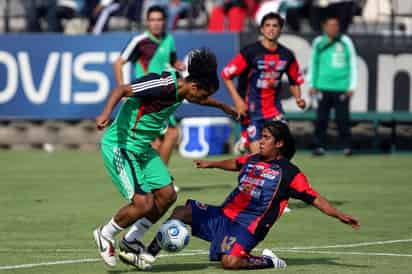 Luego de haberlos goleado y humillado 5-0 en la Copa Oro 2009 en su propio país, los jugadores aztecas, encabezados por Giovani Dos Santos, esperan derrotar a Estados Unidos, al reanudarse las eliminatorias de la Concacaf rumbo a Sudáfrica 2010. (Jam Media)