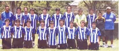 El equipo del club deportivo Lobos FC, de la categoría especial, se trajo el primer lugar de la Copa Gallos, celebrada en la ciudad de Guadalajara, Jalisco, el pasado mes de julio. (EFE)