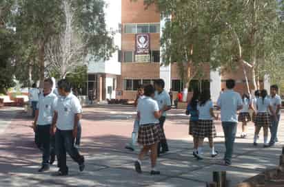 Cumpleaños. La Universidad Autónoma del Noreste organizó diversas actividades para celebrar los 53 años de su fundación en el estado de Coahuila.