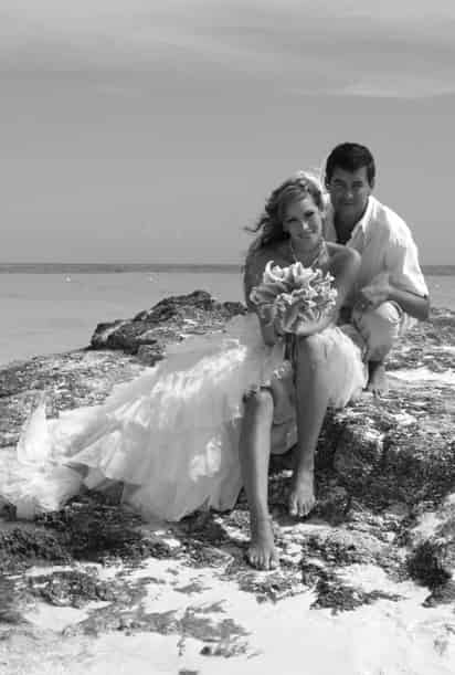 Srita. Carla Miranda Prado el día de su boda con el Sr. Horacio Alonso Niño Rodríguez.