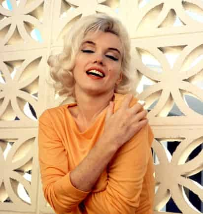 Una cinta casera inédita, grabada hace 50 años y en la que la actriz Marilyn Monroe aparece supuestamente fumando marihuana, saldrá a subasta esta semana en el portal eBay. (EFE)