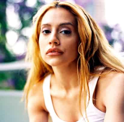 Brittany Murphy será enterrada en un pequeño funeral privado la Víspera de Navidad y se prevé un servicio más grande para el próximo año. (AP)