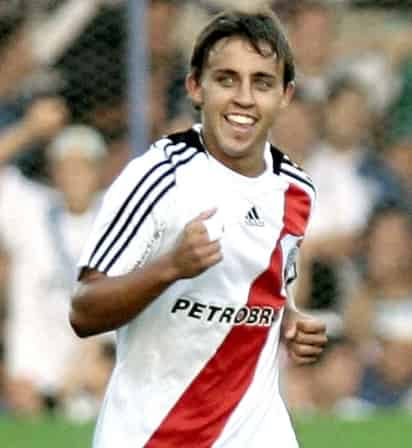 El jugador del River Plate, Diego Buonanotte, quien se encuentra internado tras un grave accidente automovilístico, será investigado por presunto triple homicidio culposo.