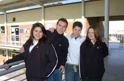 Marijose Góngora, Jorge Rodríguez, Hernán Seceñas e Ivonne Saavedra.