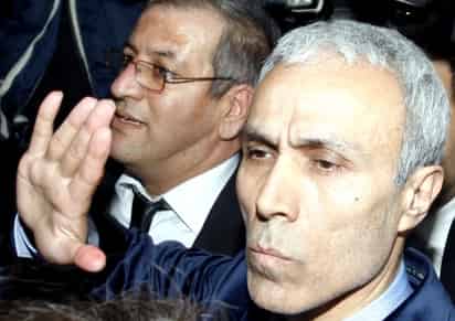Mehmet Ali Agca, el terrorista ultraderechista que intentó matar al Papa Juan Pablo II en 1981 y asesinó a un prominente periodista turco en 1979, salió hoy de la cárcel de máxima seguridad de Sincan (Ankara) asegurando que es el 'eterno Mesías'. (AP)