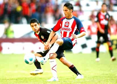 El Guadalajara va en un tobogán y no se le ve fondo, ya que ligó su tercera derrota de manera consecutiva, al caer 0-2 ante el Atlas. (Jam Media)