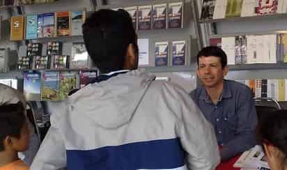 La presentación. El Libro 'Cínicos', de Alejandro Figueroa será presentado hoy a las 8:00 de la noche en la librería del TIM.