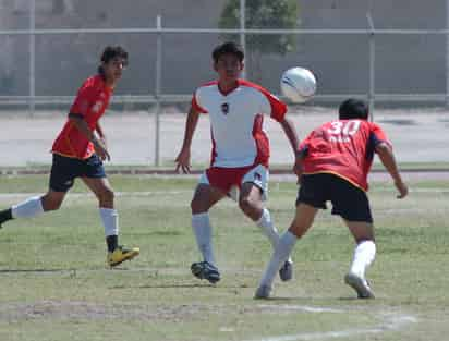 El Calor de la UVM - San Pedro contra Selección de Planta Refinería. Ex El Calor sostiene partido amistoso