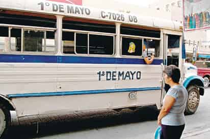 Muy viejos. Un 40 por ciento de los camiones tienen más de 10 años de antigüedad, dijo Mery.