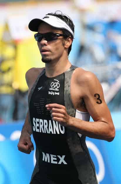 El regiomontano Francisco Serrano Plowels participará en el II Triatlón Xtremo. Hoy llega Serrano para competir en triatlón