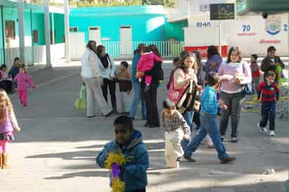 Abierta. La primaria 18 de Marzo lleva a cabo la Escuela Siempre Abierta para dar atención a los niños que lo requieran.