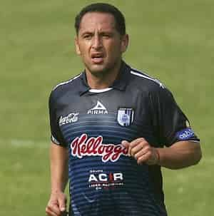 El veterano mediocampista puso fin a 19 años de trayectoria como jugador profesional; jugó en América, Necaxa y Querétaro. (Archivo)