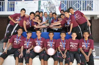 El Colegio América de Torreón quedó subcampeón nacional en futbol soccer varonil en la Categoría Juvenil 'A' del Consejo Nacional de Instituciones Privadas (Conadeip). (Fotografía de Jesús Galindo López)