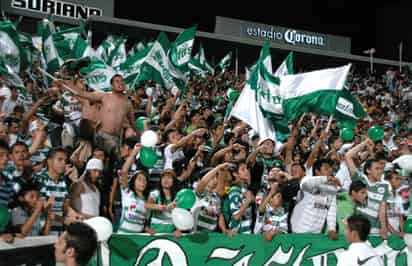 'La Casa del Dolor Ajeno', como bautizara el entrenador Rubén  Maturano al viejo Estadio Corona, ha perdido peso en el presente torneo y Santos Laguna lleva en este 2011 tres derrotas consecutivas en su  nuevo estadio. (Archivo) 