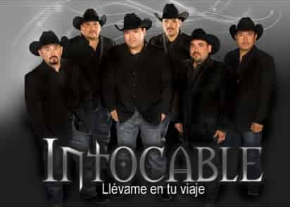 El grupo Intocable aseguró que su música está dirigida a todo tipo de personas, y que lo mismo gusta a sacerdotes, que a narcotraficantes, por lo cual no existe problema al elegir ante quiénes deben tocar. 