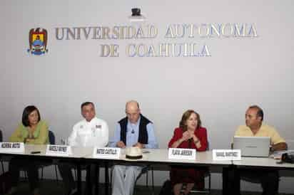 Directora. De planeación representó al rector.