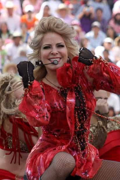 Ultiman detalles. El primero de julio será el concierto de la regiomontana, en tierras laguneras.