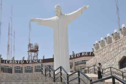 El padre José Rodríguez Tenorio dijo que el Cristo de las Noas no está cerrado al turismo como asegura el  sitio de Internet de la FIFA.