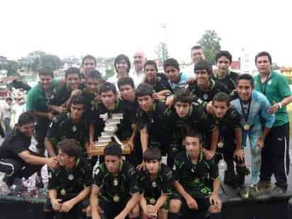 El Selectivo de Santos Laguna categoría 1995-96 se coronó ayer campeón en el Torneo Internacional Xalapa 2011. Guerreritos se coronan en Xalapa