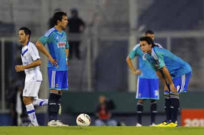 Por lo pronto, Chivas saldrá a buscar su primera victoria desde el 26 de octubre del año pasado, cuando reciban a Santos Laguna. Johan Cruyff llega en medio de crisis de las Chivas