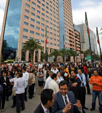 Un sismo de fuerte intensidad se sintió hoy en la Ciudad de México alrededor de las 12:02 horas. (Archivo)