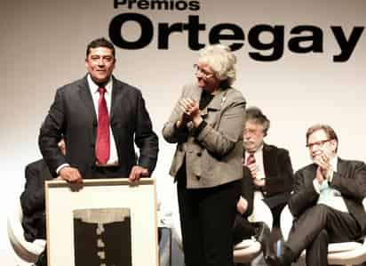 El periodista mexicano Humberto Padgett recibió el Premio Ortega y Gasset en la categoría de periodismo impreso por el reportaje 'Los muchachos perdidos'. NOTIMEX