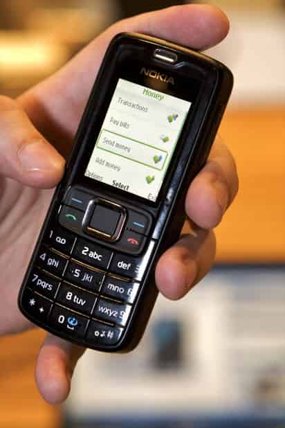 Lo nuevo. Transfer es un producto de confiabilidad que hace unas semanas lanzaron al mercado Banamex, Inbursa y Telcel. (Archivo)