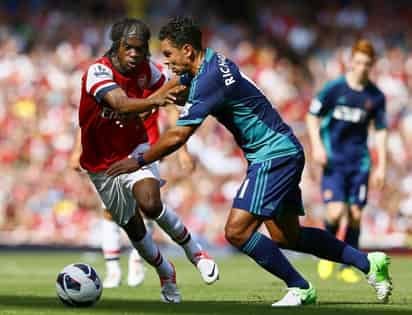 El Emirates Stadium fue el escenario donde los “gunners” se presentaron en esta campaña, pero no pudieron darle satisfacción a sus seguidores y repartieron puntos con los “gatos negros”. (EFE)