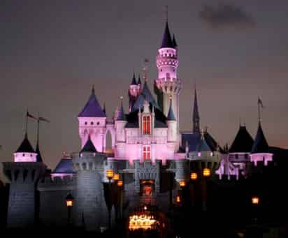 Castillo de la Bella Durmiente en Disneyland de Hong Kong