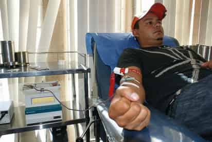 Felicidades. Siguen siendo los jóvenes los que más donan sangre de manera altruista, sobre todo las mujeres.